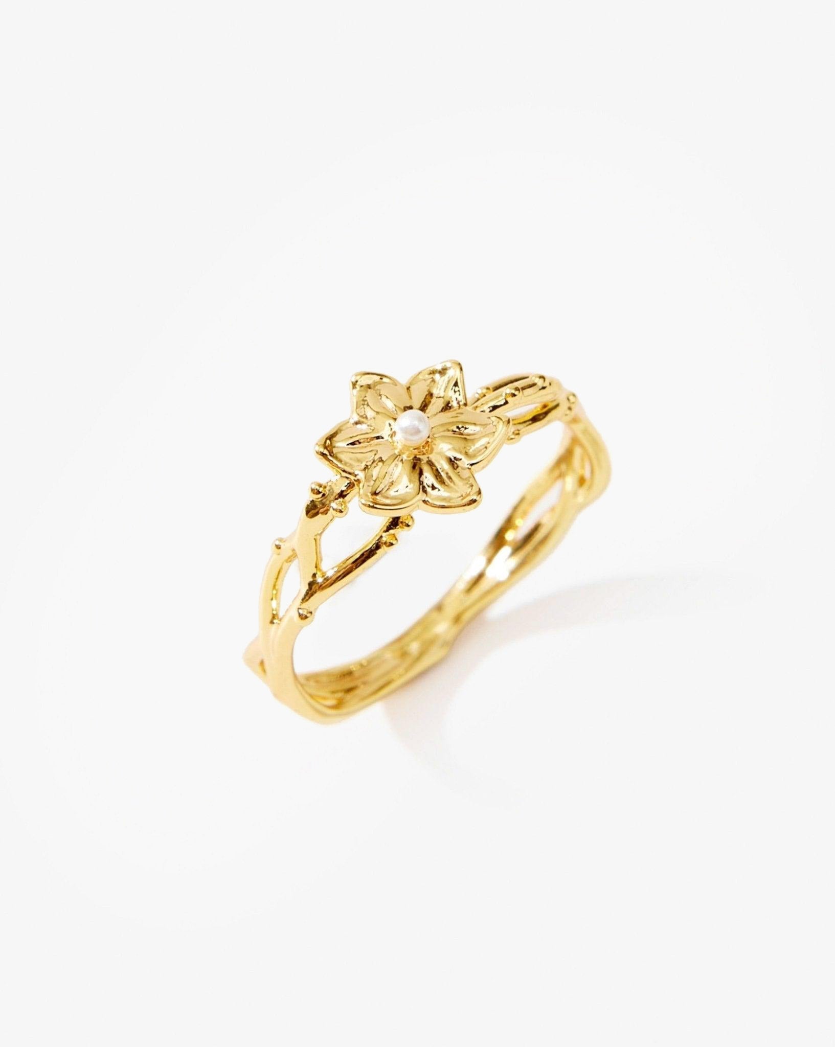 Victoria Flower Tulip Ring